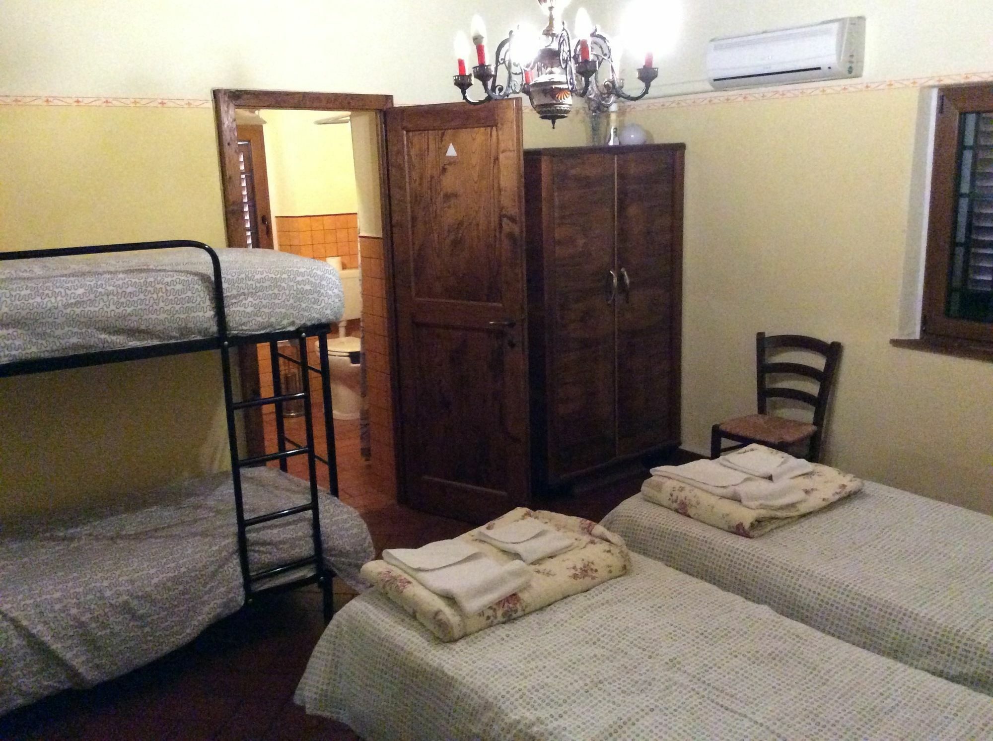 B&B E Locazioni Turistiche Antico Borgo Toscano Montecatini Terme Exterior photo